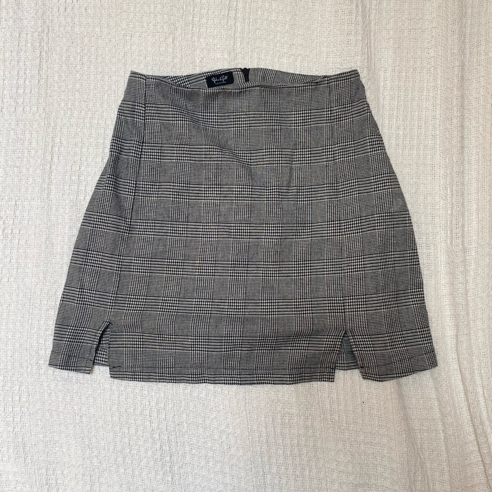 plaid brandy melville skirt!